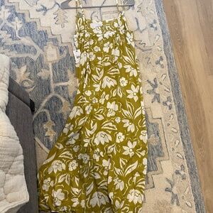 Women’s Billabong dress medium